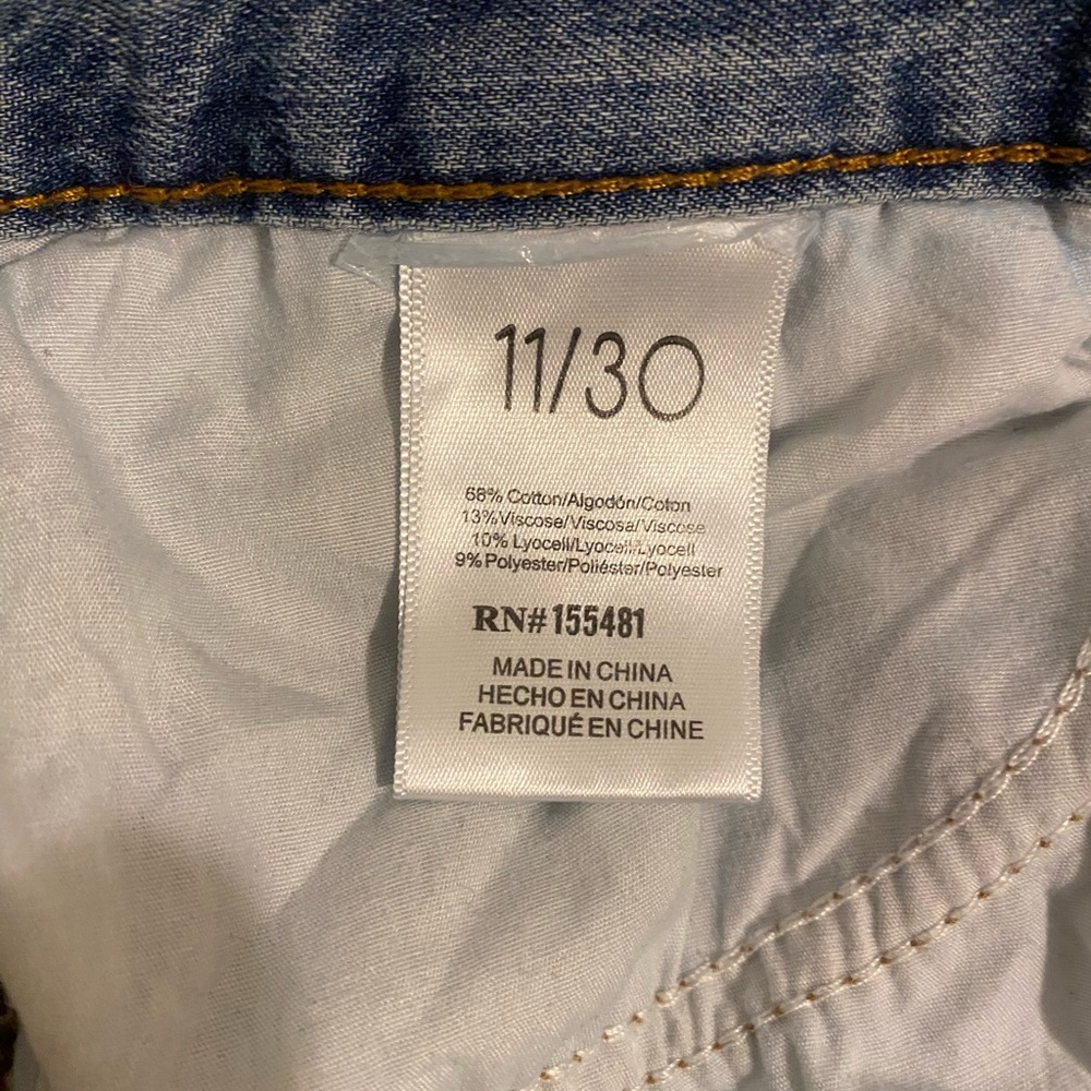 Classic Blue Denim Jeans Size 11/30 - Picture 4 of 6